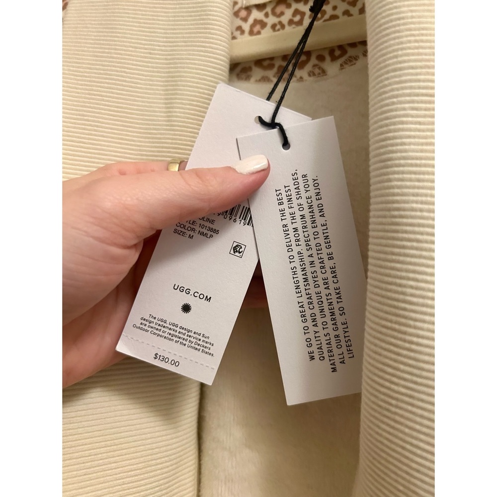 NWT UGG Robe Size Medium - Picture 2 of 5